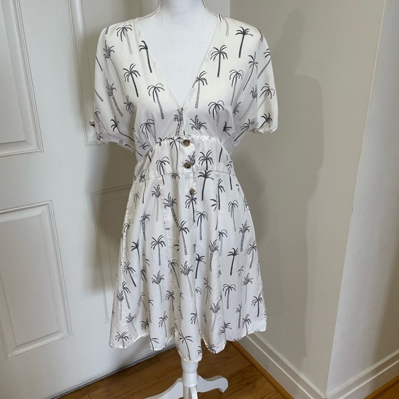 Marine Layer Camila - Picture 6 of 13